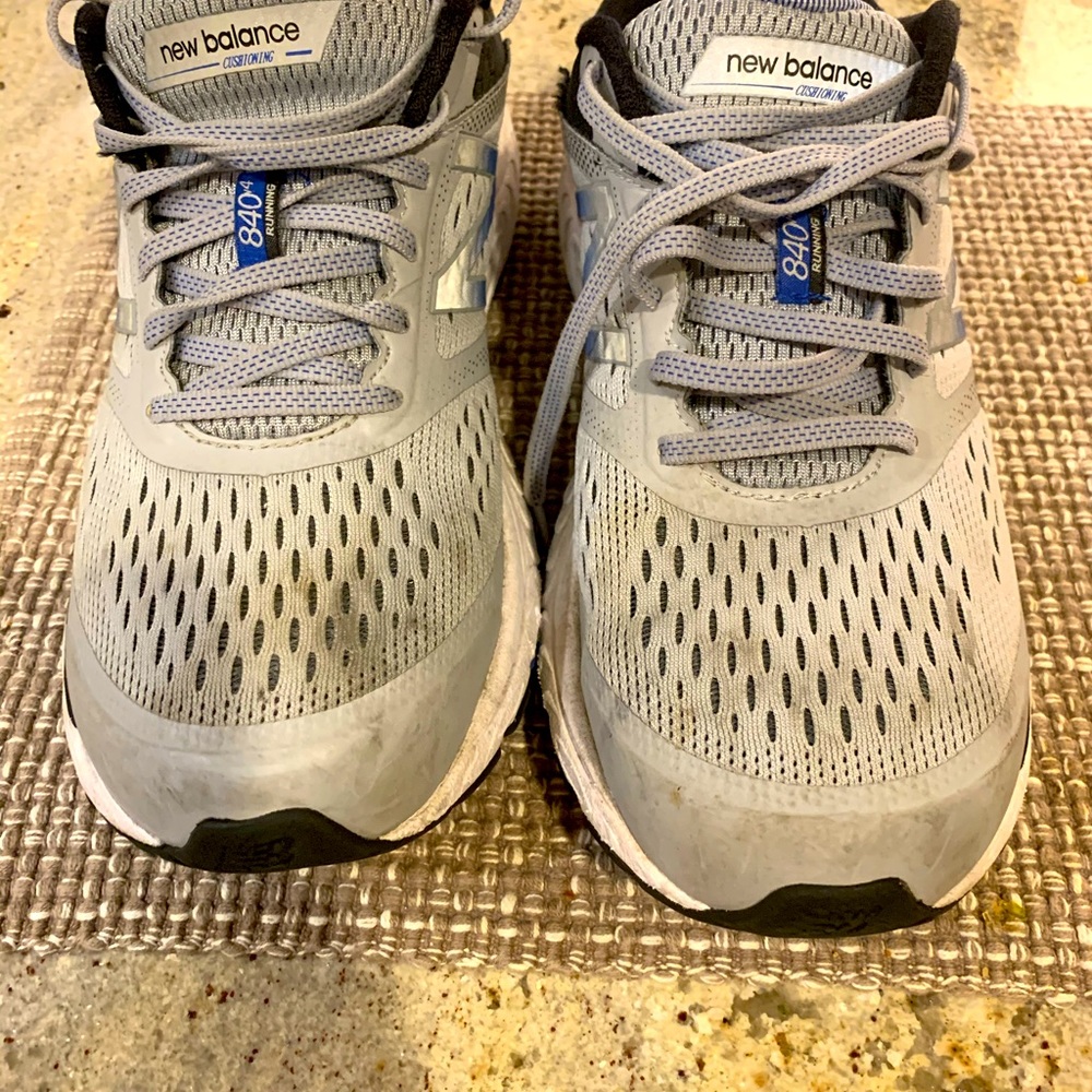 New Balance used 840 running/ walking shoes.